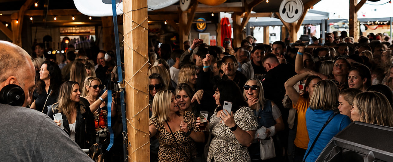 Devon Sessions event at The Guillemot Gardens