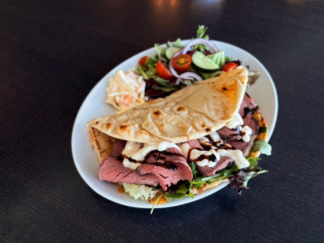 Roast-Beef-Flatbread-The-Guillemot Image